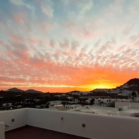 Just Live Apartment Triovasalos Bagian luar foto