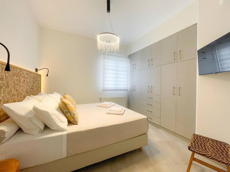 Just Live Apartment Triovasalos Bagian luar foto