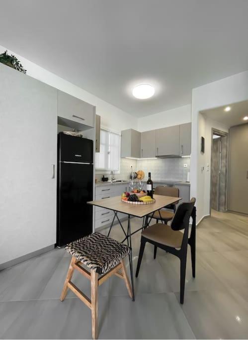Just Live Apartment Triovasalos Bagian luar foto