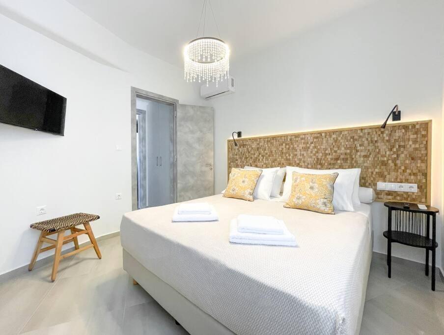 Just Live Apartment Triovasalos Bagian luar foto