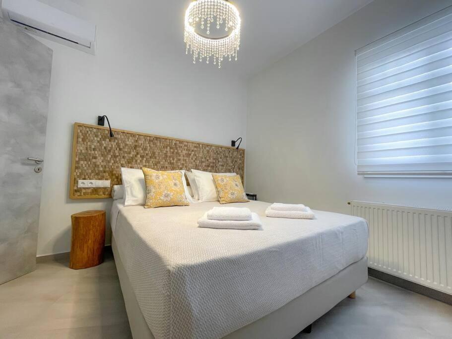 Just Live Apartment Triovasalos Bagian luar foto