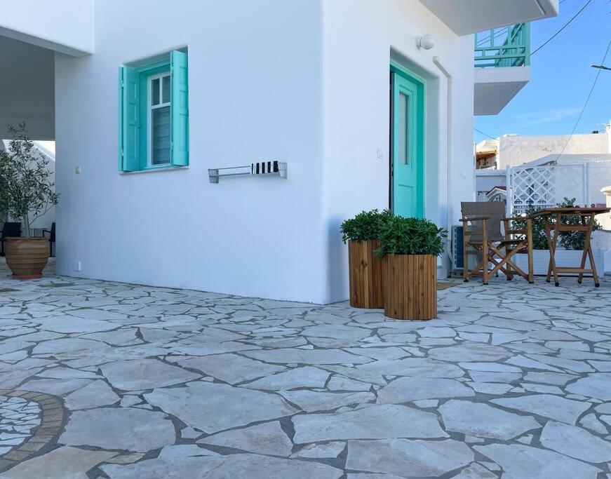 Just Live Apartment Triovasalos Bagian luar foto