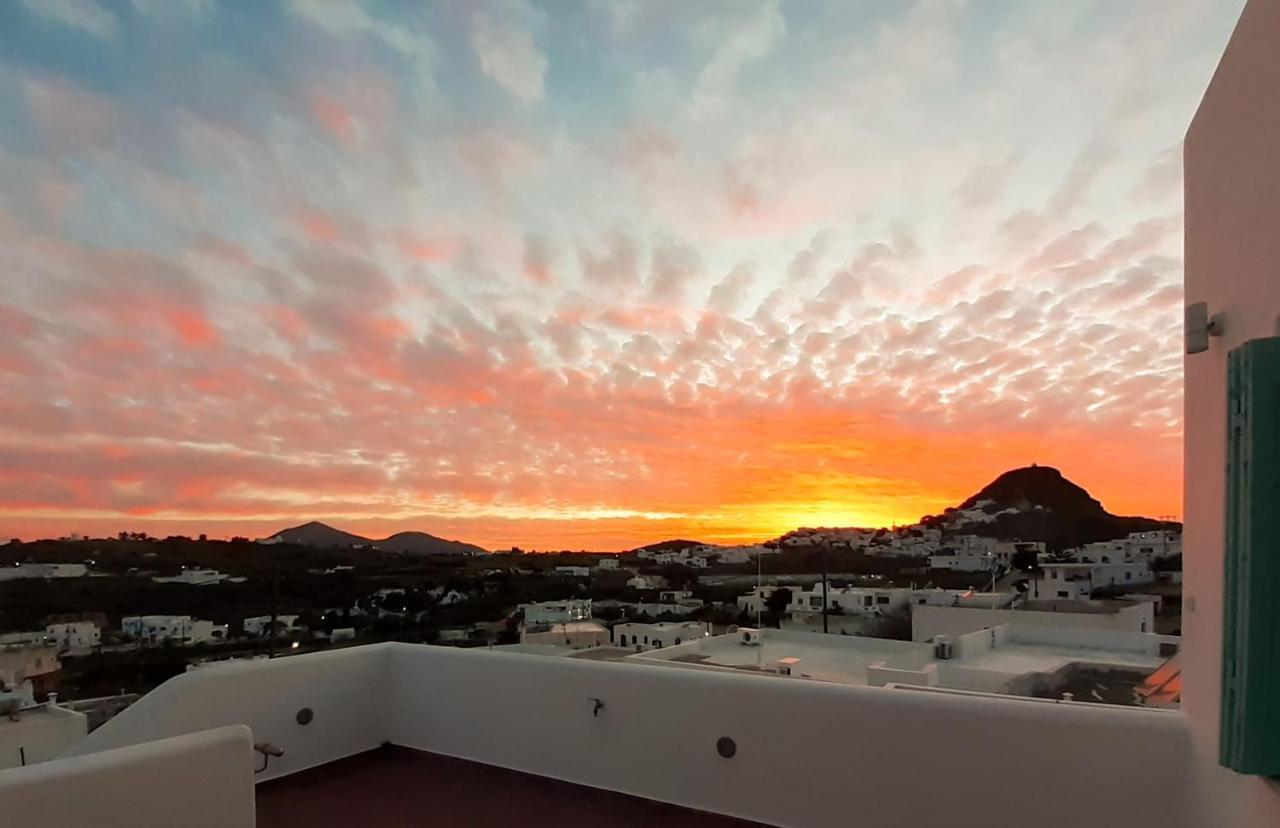 Just Live Apartment Triovasalos Bagian luar foto