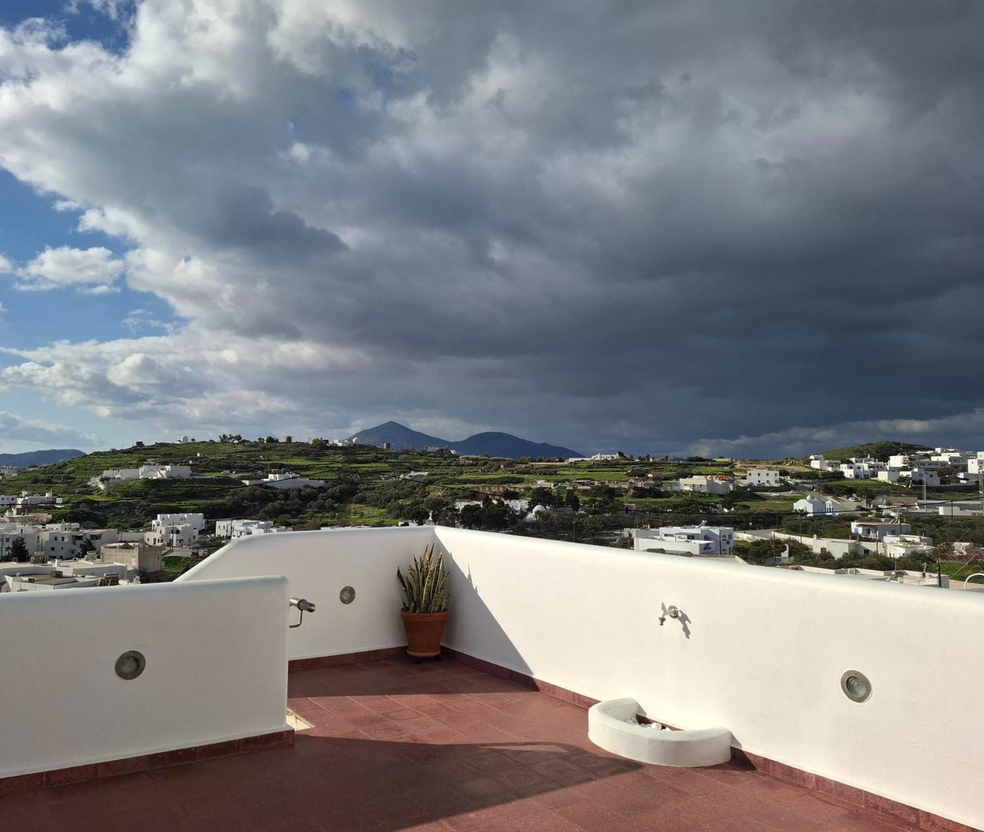 Just Live Apartment Triovasalos Bagian luar foto